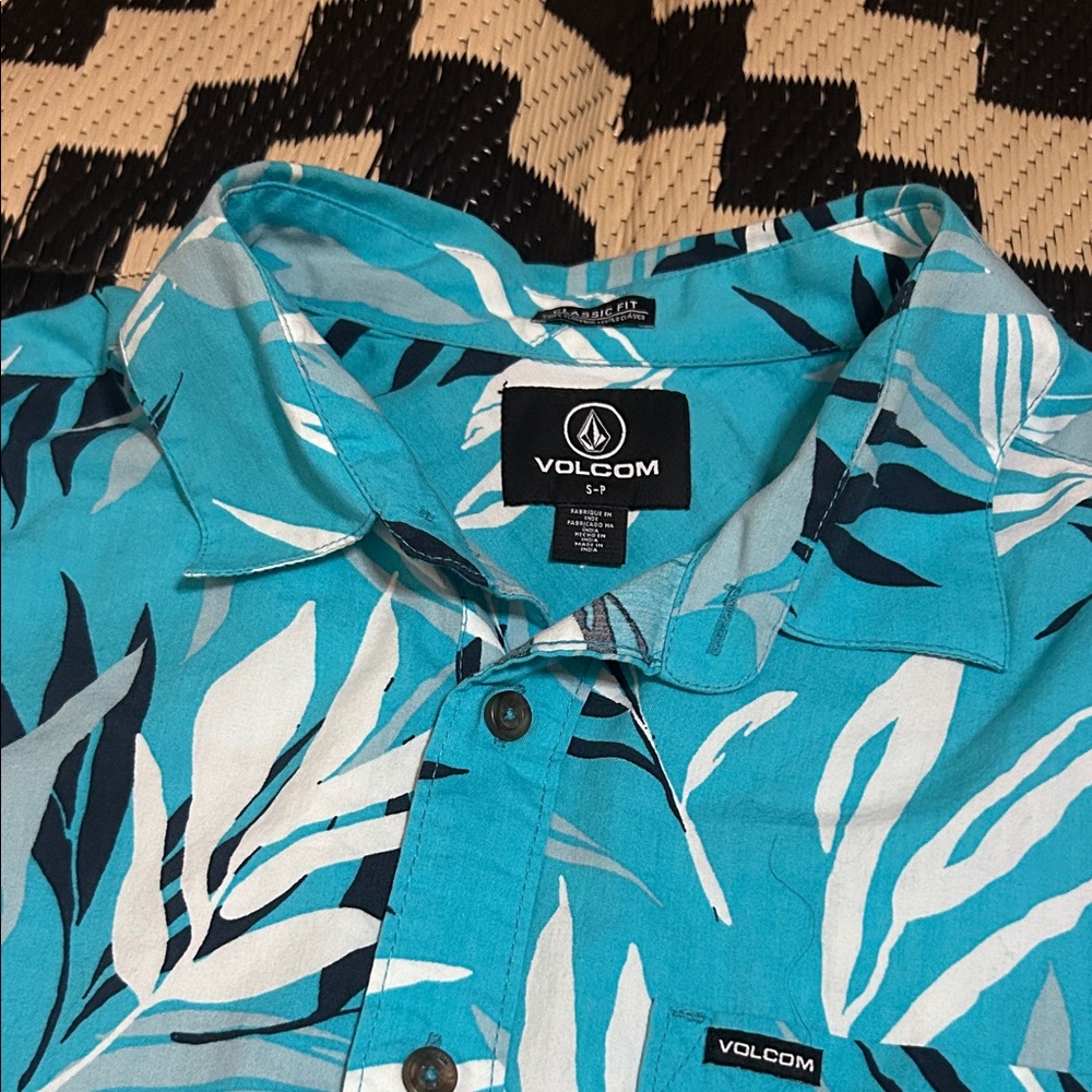 Volcom Men's Sz S Turquoise Palm Leaf Motif Shirt